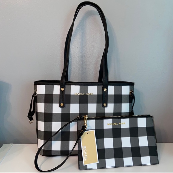 Michael Kors Handbags - Michael Kors Bag